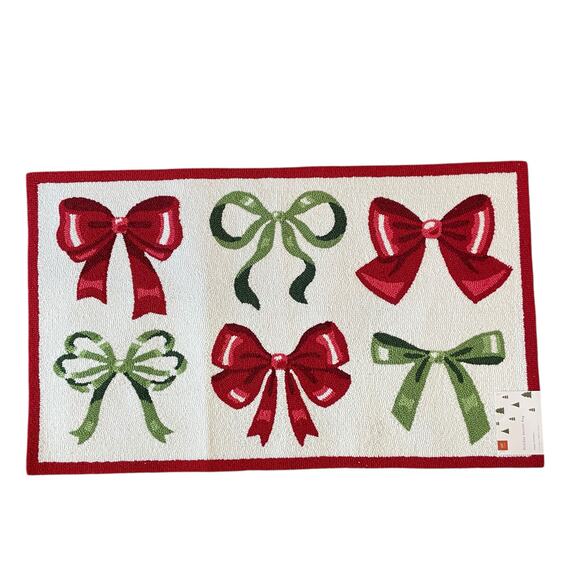 Loloi BOWS Hooked Holiday Rug 27x45 Red Green White Christmas Decor New - Picture 8 of 10